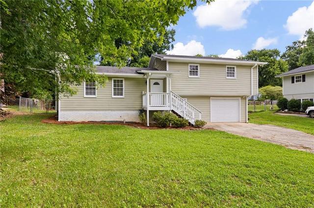 4220 Terrace Dr, Acworth, GA 30101