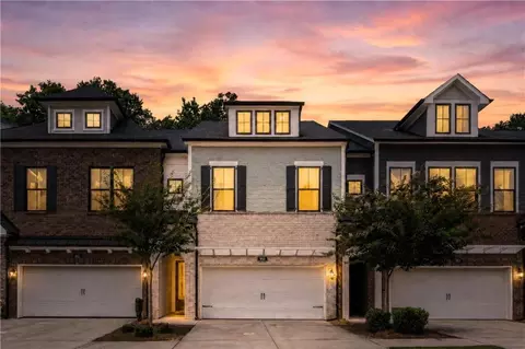 945 Kenway Ave, Roswell, GA 30076