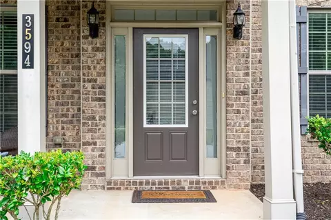 3594 Hideaway Ln, Loganville, GA 30052
