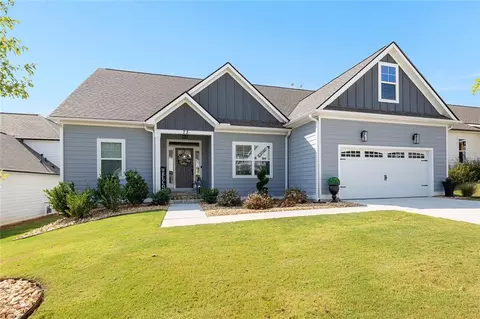 73 Oakhurst Trl, Sharpsburg, GA 30277