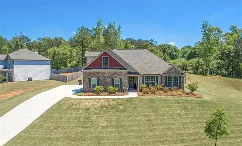 1246 Foxcreek Dr, Mcdonough, GA 30252