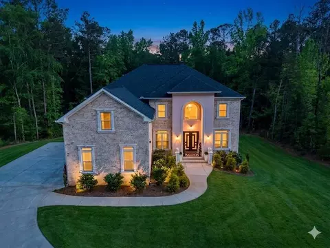 2516 Stream View Dr, Conyers, GA 30013