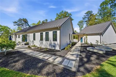 498 Old Mount Carmel Rd, Canton, GA 30114