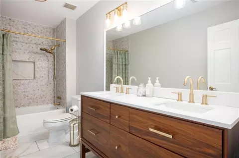 Bath - 13789 Woolsey Rd, Hampton, GA 30228 photo 5 of 7