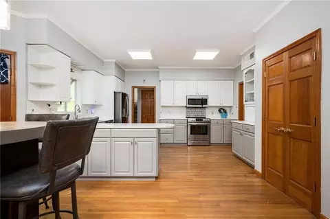 Kitchen - 13789 Woolsey Rd, Hampton, GA 30228 photo 4 of 7