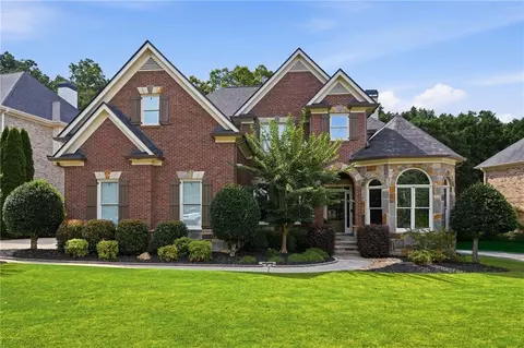 272 Beech Tree Holw, Sugar Hill, GA 30518