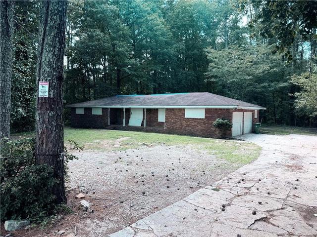 1131 S Deshon Rd, Lithonia, GA 30058
