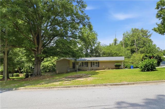 6735 Marlborough Cir S, Atlanta, GA 30349