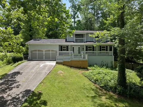 1020 Fairfield Ct NE, Marietta, GA 30068