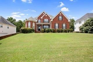 3273 Thornecreek Dr, Douglasville, GA 30135