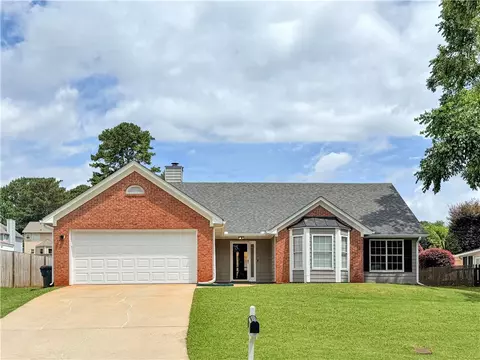 1435 Wheatfield Dr, Lawrenceville, GA 30043