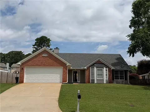 1435 Wheatfield Dr, Lawrenceville, GA 30043