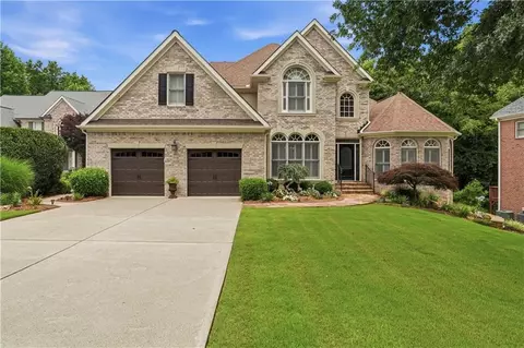 4311 Summit Oaks Ln NE, Roswell, GA 30075