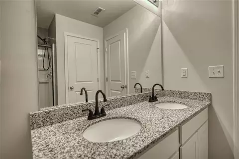 Bath - 20 Great Canyon Ln, Covington, GA 30016 photo 6 of 7
