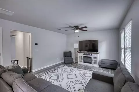 Living - 20 Great Canyon Ln, Covington, GA 30016 photo 2 of 3