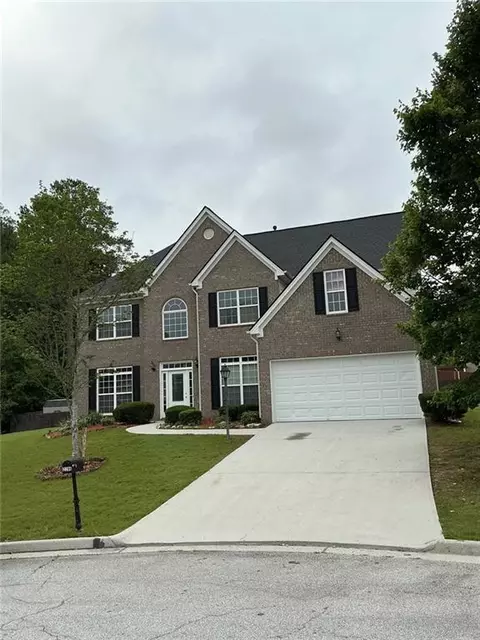 2294 Willow Shade Ct, Loganville, GA 30052