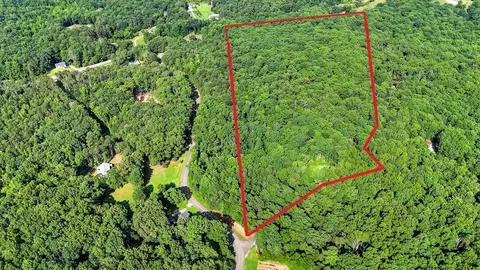 173 Hogan Pond Ln, Ball Ground, GA 30107