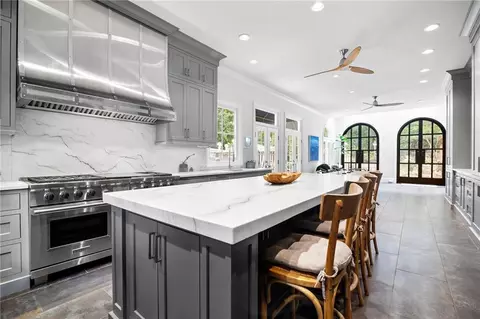 135 Lameloise Ln, Atlanta, GA 30327