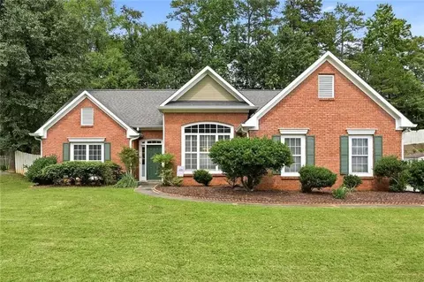 4389 Chatham View Dr, Buford, GA 30518