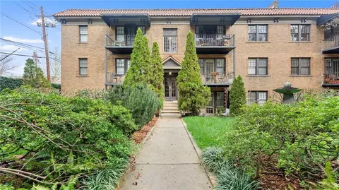 677 Somerset Ter NE #2D, Atlanta, GA 30306