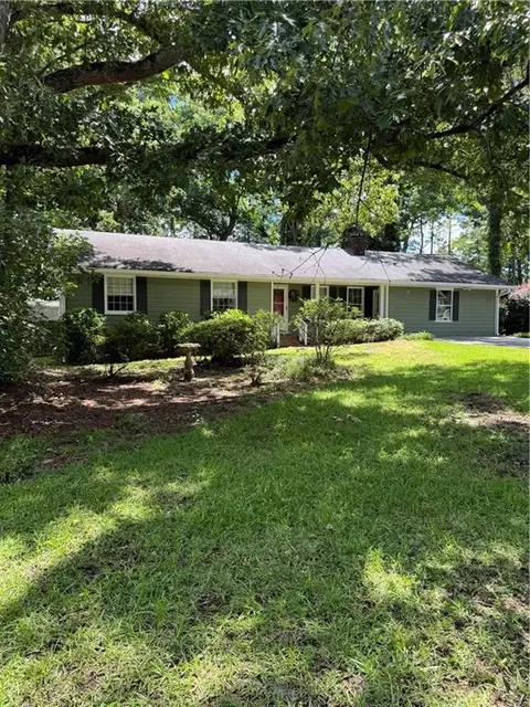 324 Zion Wood Rd, Loganville, GA 30052