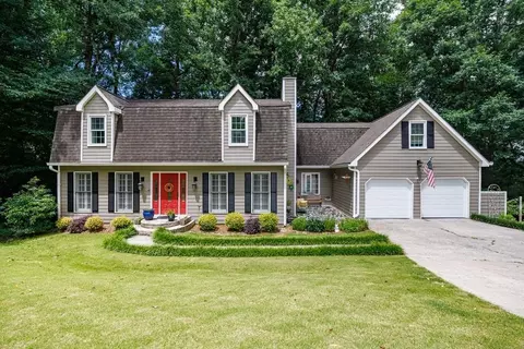 4002 Edgewood Ct, Marietta, GA 30068