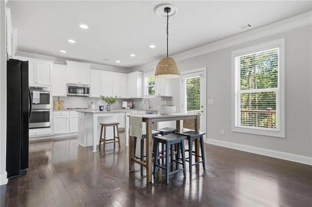 3860 Grandview Manor Dr, Cumming, GA 30028