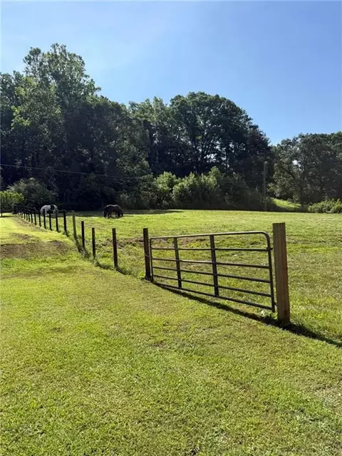 1206 Thompson Rd, Dawsonville, GA 30534