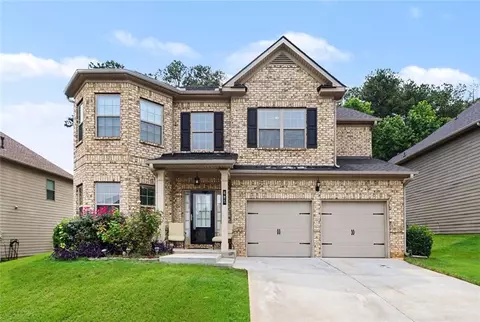 605 Stream Ct, Fairburn, GA 30213