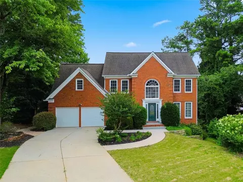 120 N Hillbrooke Trl, Alpharetta, GA 30005