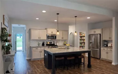 Kitchen - 101 Fenwick Manor Dr, Lagrange, GA 30241 photo 1 of 1