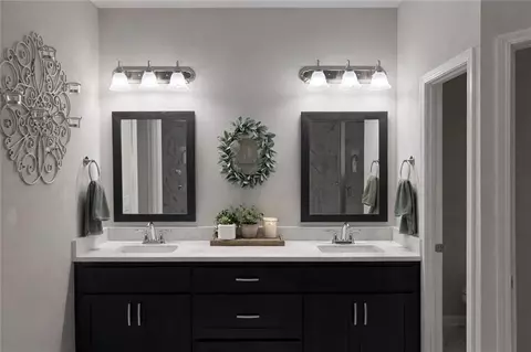 Bath - 101 Fenwick Manor Dr, Lagrange, GA 30241 photo 2 of 3