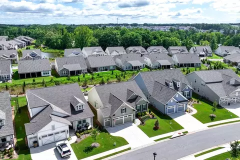 229 Sharp Trl, Hoschton, GA 30548
