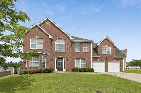 4951 Estonian Dr, Fairburn, GA 30213
