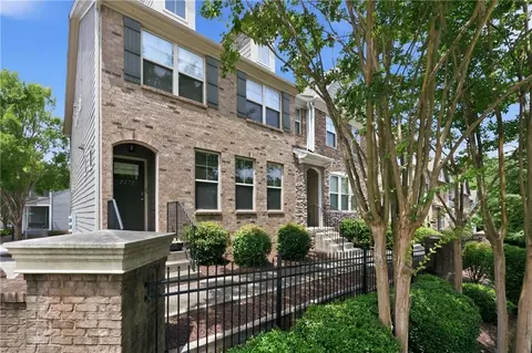 2272 Whiteoak Dr SE #1, Smyrna, GA 30080