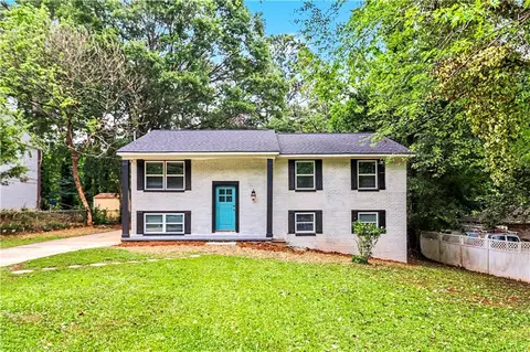 8154 Tudor Dr, Jonesboro, GA 30238