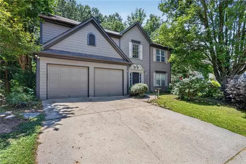 855 Underhill Ct, Buford, GA 30518