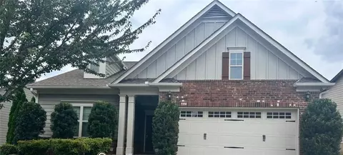 4520 Sweetwater Dr, Gainesville, GA 30504
