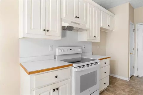 Kitchen - 314 Apache Dr, Canton, GA 30115 photo 2 of 3