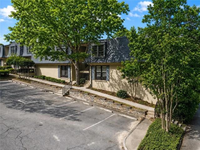 53 La Rue Pl NW, Atlanta, GA 30327