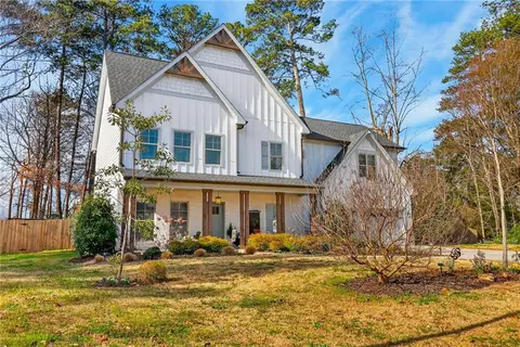 2430 Rose Mill Ct SW, Atlanta, GA 30311