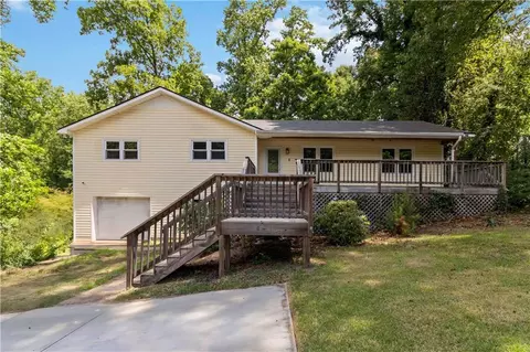 606 Echo Ln, Woodstock, GA 30189