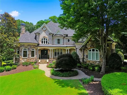 2830 Manor Bridge Dr, Alpharetta, GA 30004