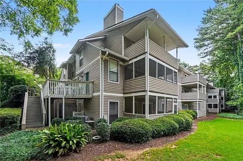 616 Wynnes Ridge Cir, Marietta, GA 30067