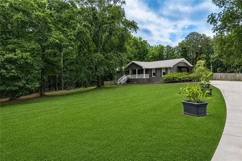 1931 Lake Jodeco Rd, Jonesboro, GA 30236