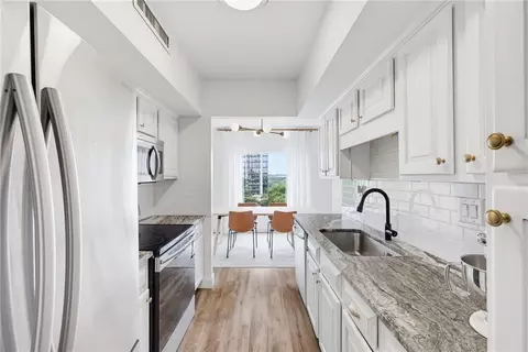 1 Biscayne Dr NW #802, Atlanta, GA 30309
