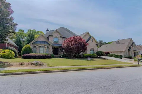 818 Natchez Valley Trce, Grayson, GA 30017