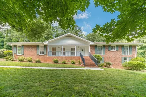 2313 Cambridge St, Snellville, GA 30078