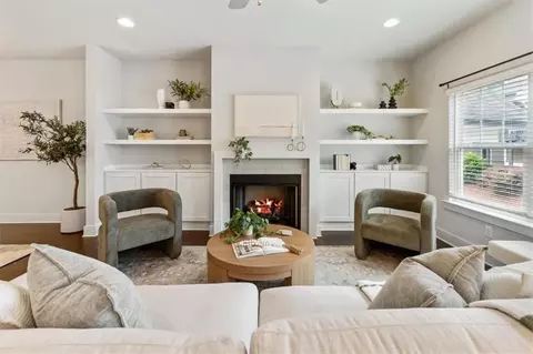 3835 Oxford Cir, Atlanta, GA 30340