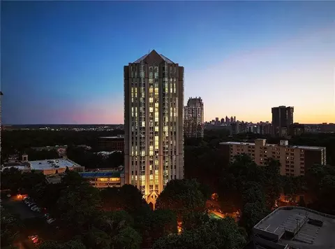 2870 Pharr Court South NW #207, Atlanta, GA 30305